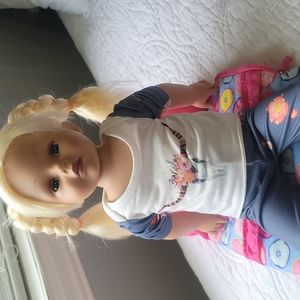 Madame Alexander Sleepover 18" Doll